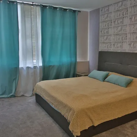 Big 180m2 Apartment